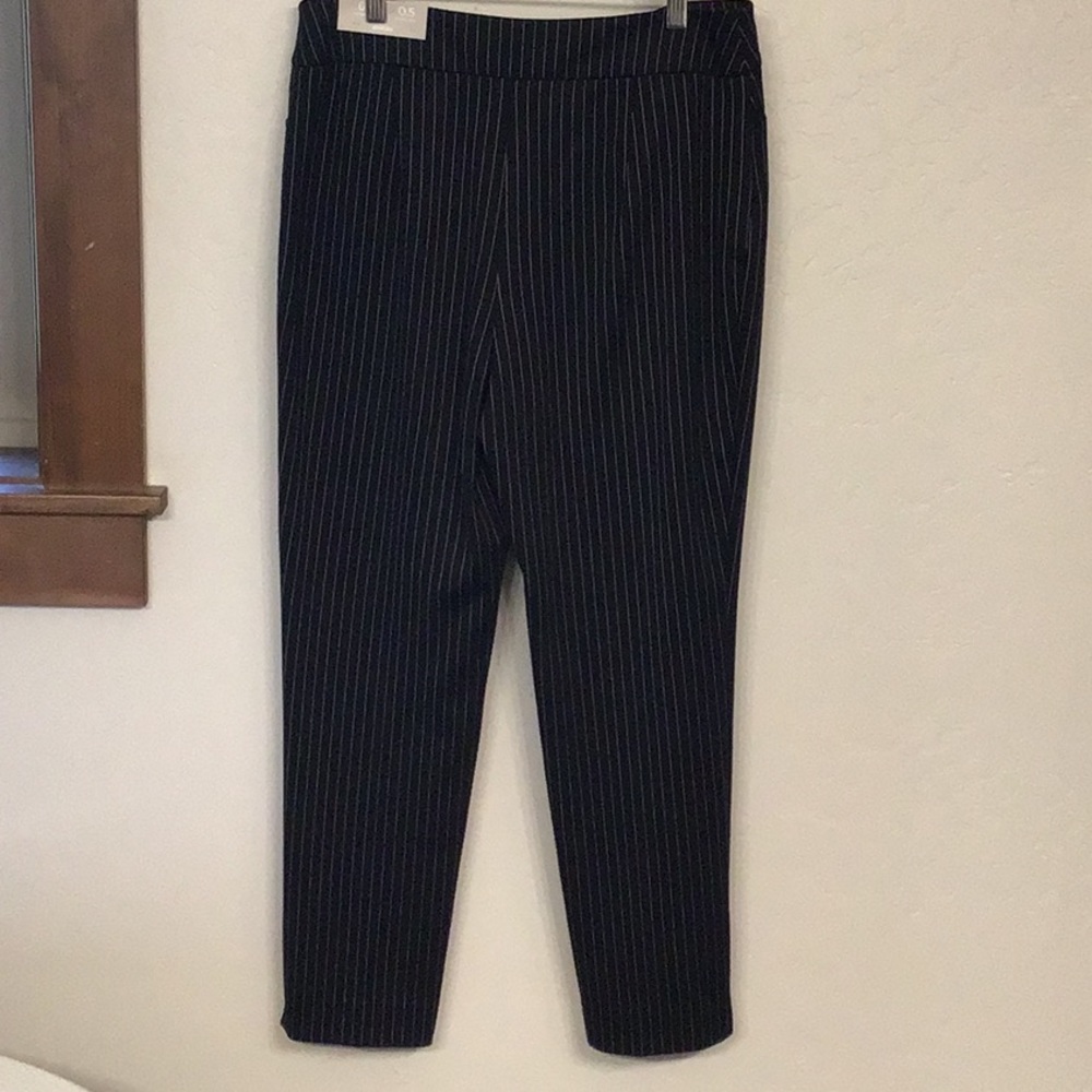 Chico’s Seamless Ponte Pinstripe Tapered Ankle Pant Black/Gray, 8, NWT - Picture 3 of 16